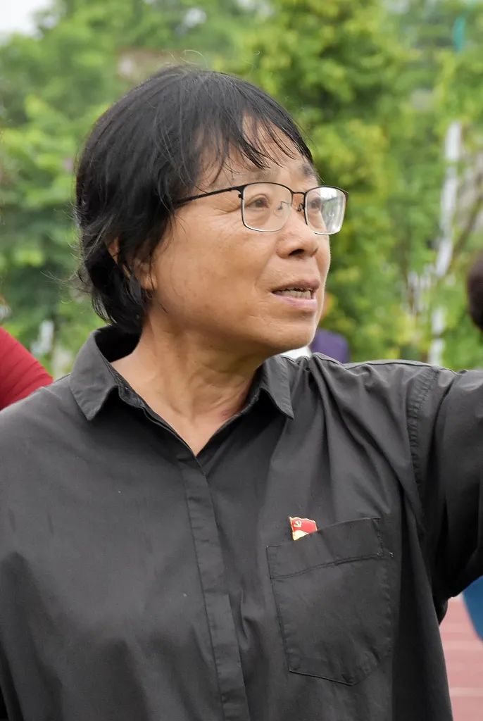 网民公然侮辱张桂梅校长被行拘