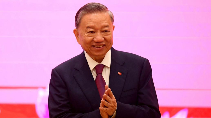越共中央总书记苏林抵达北京
