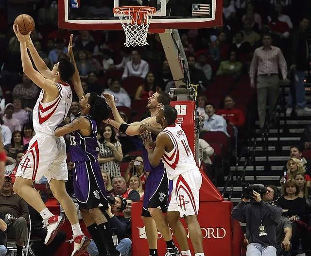 央视怎么看NBA，从禁播到回归，背后那点事儿
